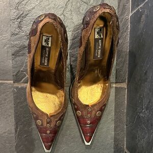 Antik Denim Brown & Burgundy Pointed Toe Heels
